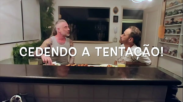 Cedendo A Tenta&ccedil;&atilde;o! Parte 1