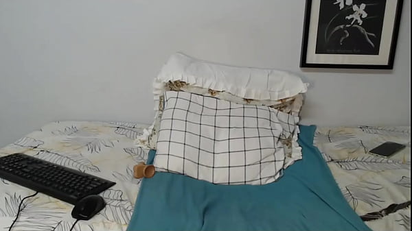Curvy Petite Ass, Long Pussy Lips Twerk