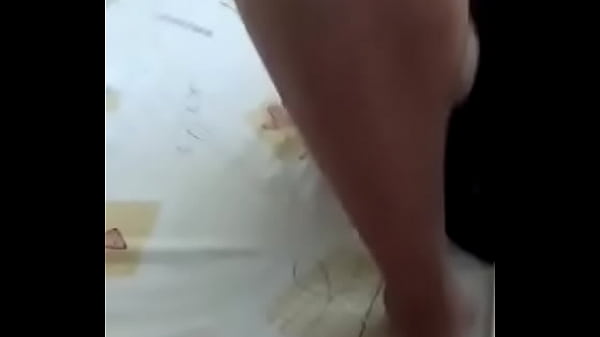 Download Video - &lpar;VI&rpar; Morena es mi delivery - LA METO A MI HABITACION A ESCONDIDAS MIENTRAS MI MAM&Aacute; DESCANSA