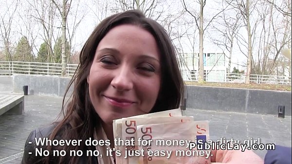 Download Video - French amateur sucks dick in public