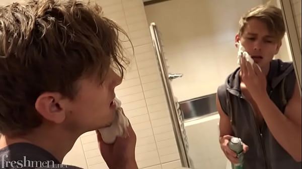 Download Video - Big cock breeding twinks ass