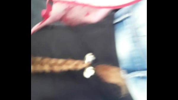 Carlos Ospina Garcia - Nalgona im Bus
