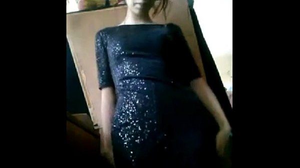 Rica culona de negro