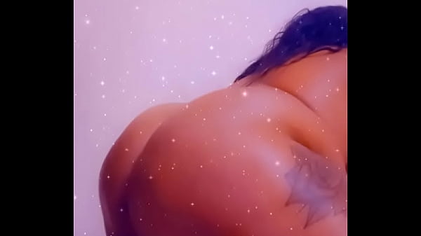 Chubby queen Twerking soo sexy