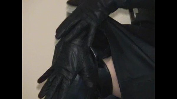 Jupe Noire Et Hauts De Cuisse