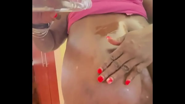 Gam Gam Nessa's huge oily juggz