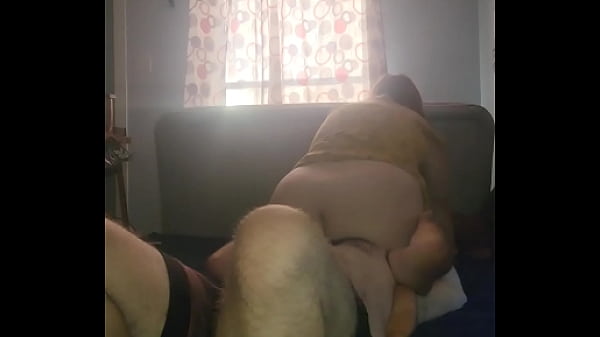 Saturday morning Cumming on her ass