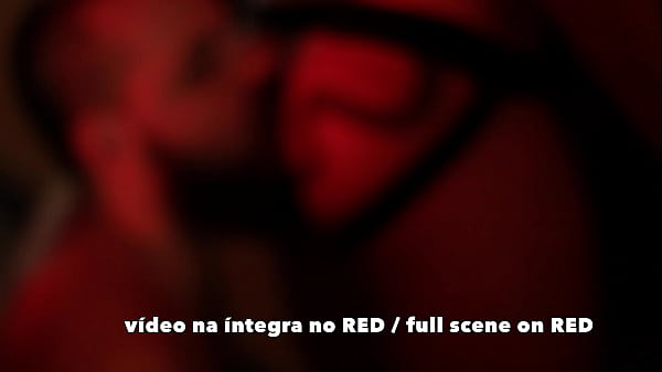 Sexo grupal e fetiches com André Medeiros. Comp...