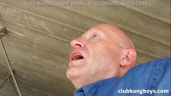 Amazing surprise for Walter: bareback 3some wit...