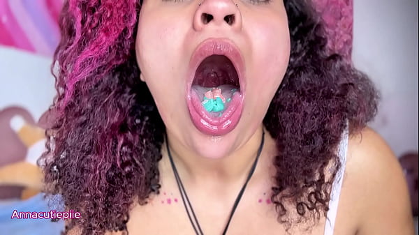  Making A Slave Smell My Farts With A Mask