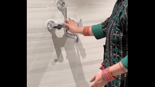 Take morning shower come with me ?