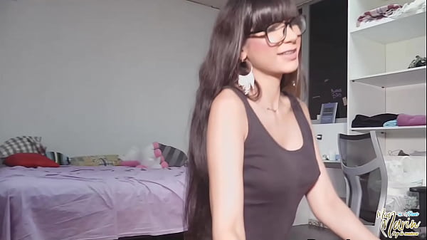 I entered a room without knowing what I had to do and I ate all my step uncle's semen