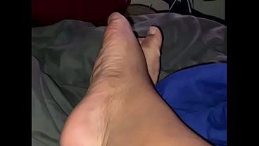 Toes by Tish 初の足動画