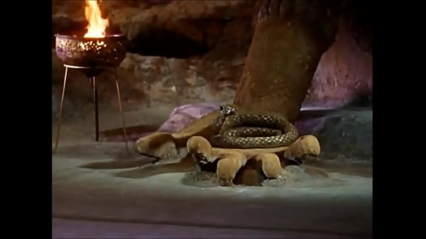 thumb cobra dance