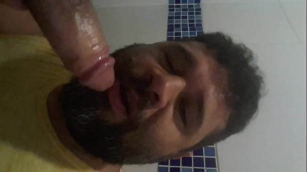 Download Video - Mamando no banheiro