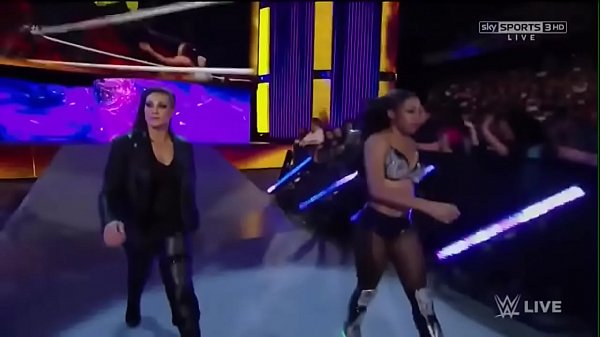 nikki bella vs naomi raw 5 18 15