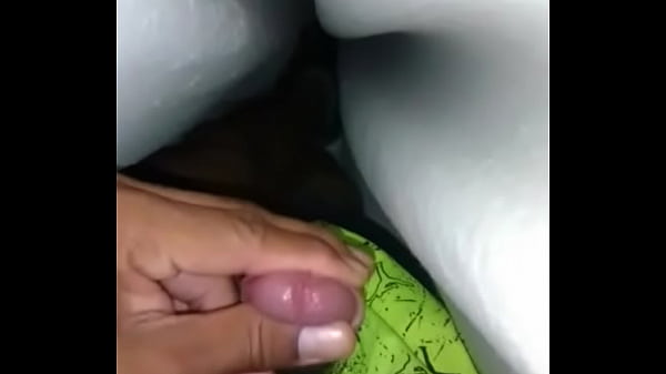 El pene de mi amigo hetero 1, lo calenté jajajaja