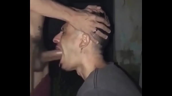 Novinho de 22cm encheu minha cara de leite depo...