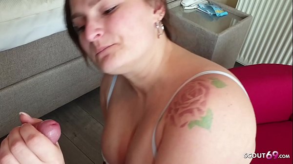 ►► German Big Tits Teen Holly Banks Seduce to Fuck at Bus Stop ◄◄