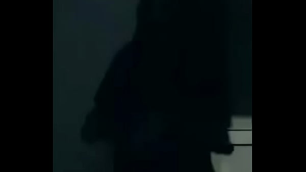 Voc&ecirc; gozaria pra mim? Tayla putinha de 18 rebolando no escuro querendo pica