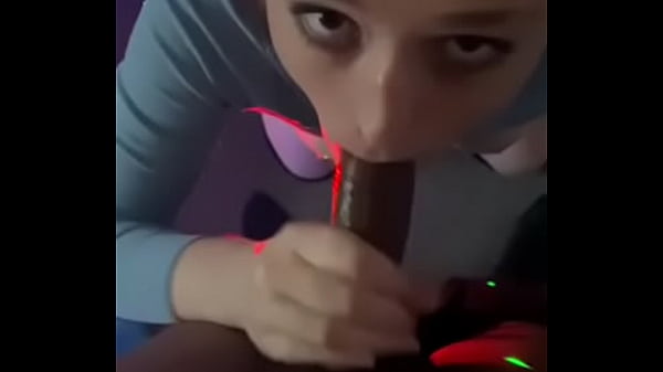 Ma Petite Mâchoire M'a Sucé Doucement