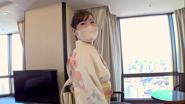 Part 1【Under Her Kimono Lies a Seductive Body! The Insatiable CEO Squeezes Cock Raw! Swallows Cum 4 Times Straight!!】