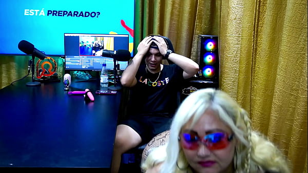 Andressa Sanchez sensualized Ruan, she stuck her ass in the camera and put his dick out! - Podcast Pápum no Barraco - Complete on Sheer/RED