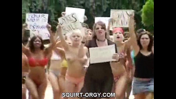 LesbiansLikeToSquirt