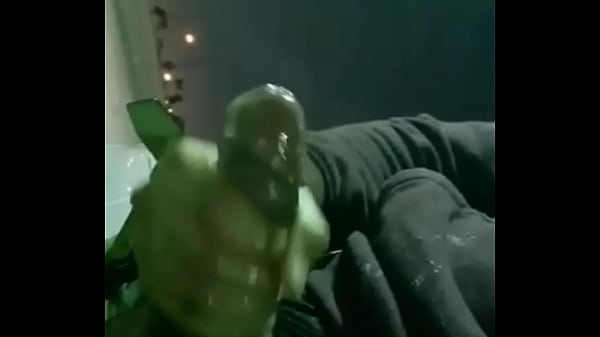 Download Video - Pap&aacute; en la ruta