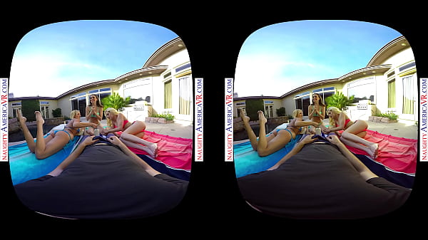 Coed hotties Elsa Jean, Kate England, and Tali Dova start Spring Break off with a foursome