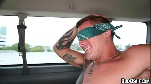 Blindfolded hunk tricked into getting sucked by...
