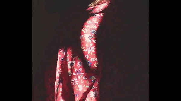 who is she? | Quien es ella? Name