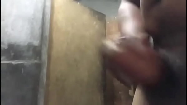 Giancarlo U san marcos se masturba por chica.