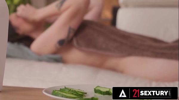 21 SEXTURY - Sexy Catherine Knight Needs A Deep Anal Spa Treatment