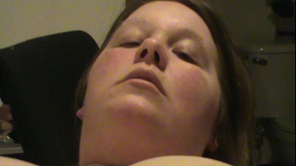 Voyeur nicole rubs her clit to orgasm.