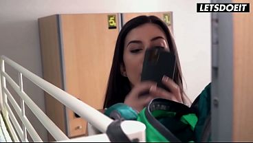 Anya Kray Catches the Hostel Cleaner and Sucks Him Deep - HORNY HOSTEL