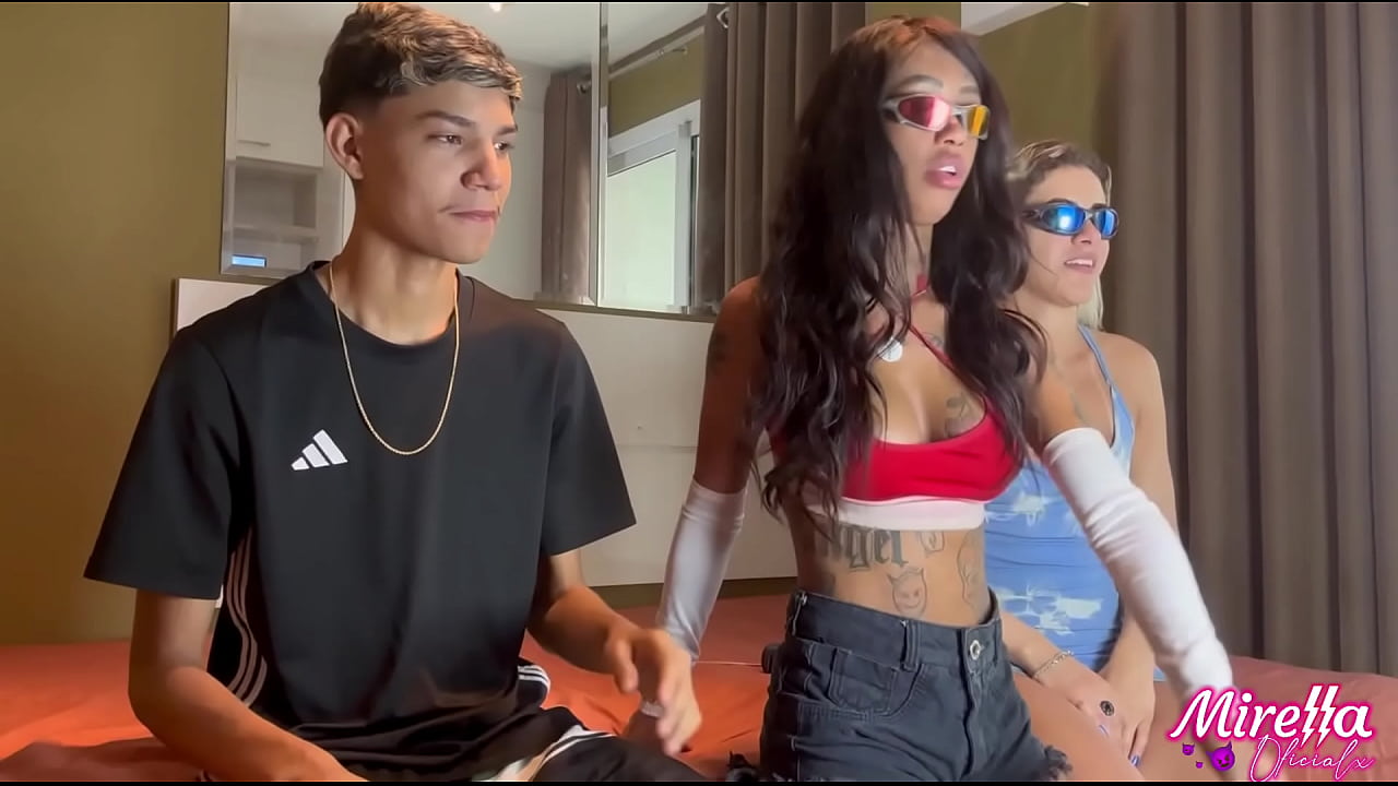 4 JÓVENES AMIGOS HACEN UNA FIESTA DE PIJAMAS Y TERMINA EN ORGIA, UNO DE ELLOS ERA VIRGEN
                      POV fetish toon anal slut anal whore anal fingering anal masturbation anal queen anal orgasm anal hook muchos negros