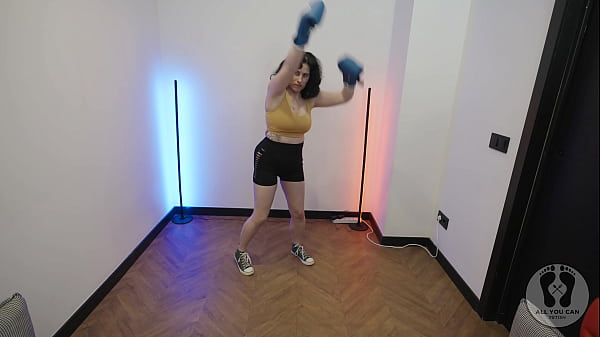 BOXING TRAINING ANA SPEARS VS EMMA SMILE FEMALE FIGHTING