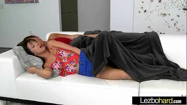 (Jenna Sativa & Val Midwest) Teen Hot Girls Play In Amazing Lez Scene movie-15