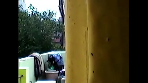 indian washing clothes