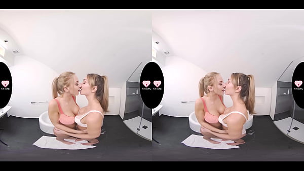 LustReality Hot Orgasms In The Bathtub VR Porn