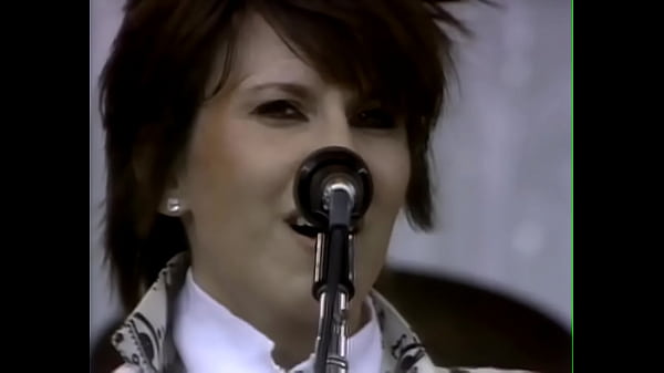 The - Back On The Chain Gang - Live 1985