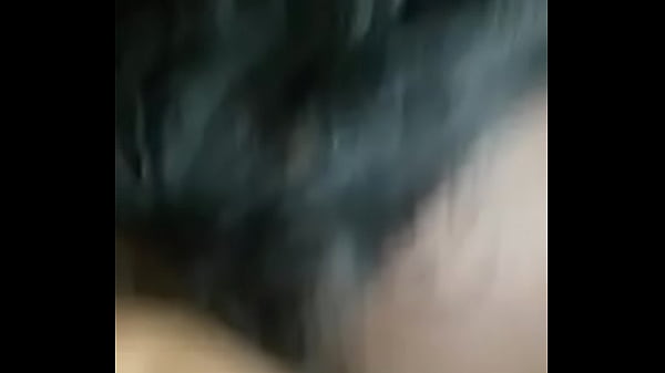 Schwarzes Glattes Haar