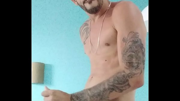 Download Video - Gabriel Victor em punheta  no hotel