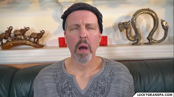 Download Video - young pussy doesn't care the age