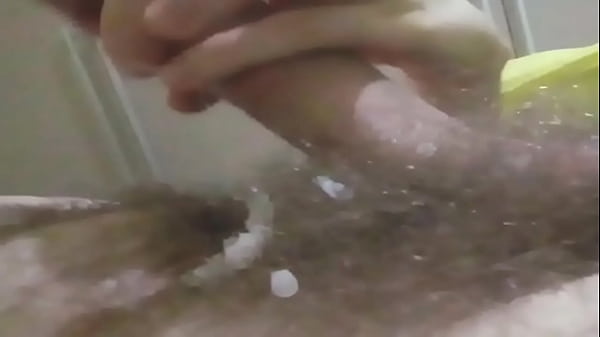 Horny Guy wanking