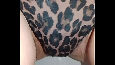 Leopard thong