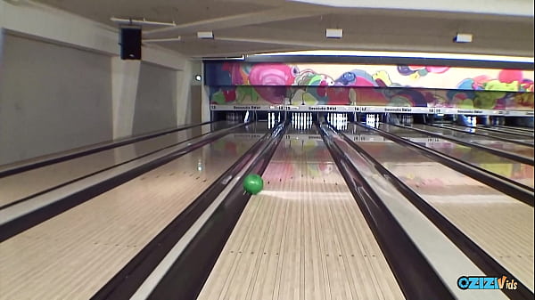Download Video - Behind the bowling alley she sucked a cock and got that cum she wanted badly