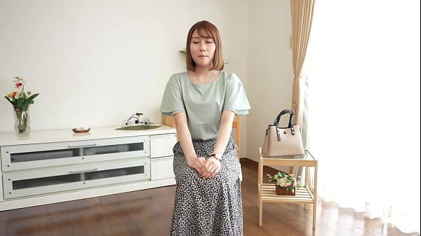 Married Woman's First Shooting Documentary Haruna Nishijima <with digest>