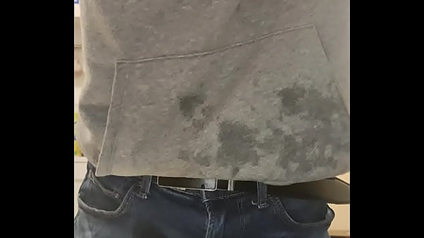 Download Video - Peeing in kitchen